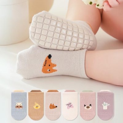 Set 3 Tất Thu Đông Cho Bé Chống Trơn Trượt 0-3 Tuổi Mẫu Hạt Vuông T66