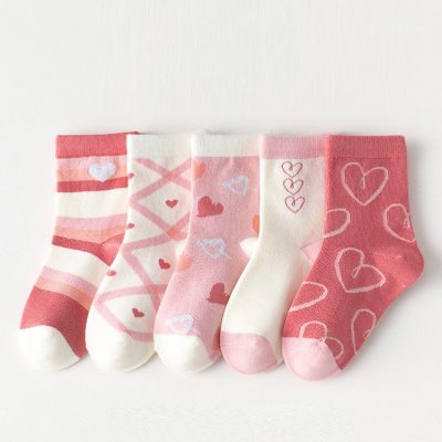 Set 5 Đôi Tất Thu Đông Cao Cổ Cho Bé Trai Bé Gái 6-9 Tuổi Mẫu Trái Tim Hồng T71