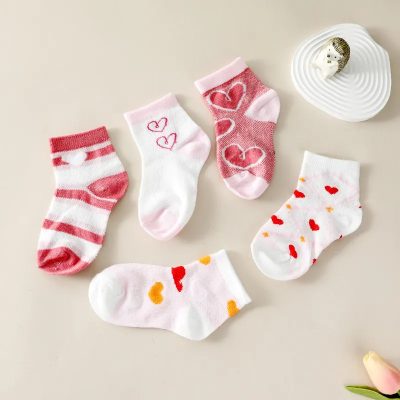 Set 5 Đôi Tất Thu Đông Cao Cổ Cho Bé Trai Bé Gái 6-9 Tuổi Mẫu Trái Tim Hồng T71