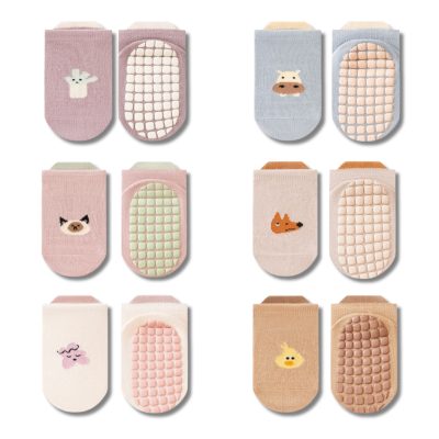 Set 3 Tất Thu Đông Cho Bé Chống Trơn Trượt 0-3 Tuổi Mẫu Hạt Vuông T66