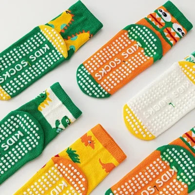 Set 5 Đôi Tất Thu Đông Chống Trượt Cho Bé 1-12 Tuổi Mẫu Dino T18 - Ảnh 5
