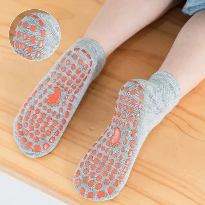 Set 5 Đôi Tất Nam & Nữ Thu Đông Chống Trơn Trượt Mẫu Đen Ghi TX01 - Ảnh 2